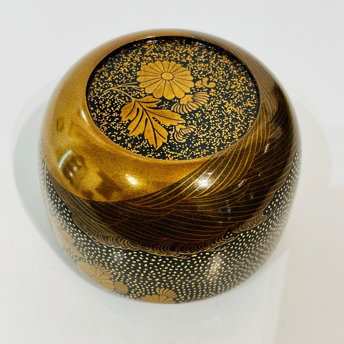 Natsume Japanese Lacquered Tea Box Chrysanthemum And Kirigane - Japan-photo-4