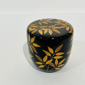 Natsume Japanese Lacquered Tea Box Leaves And Dew - Japan