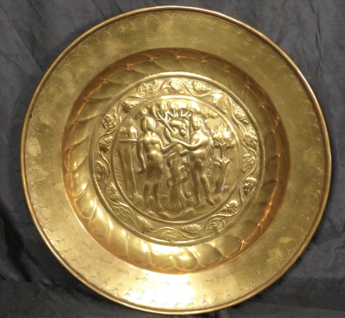 Plat à Offrande 17ème Adam Et Eve Allemagne Nuremberg 43 Cm