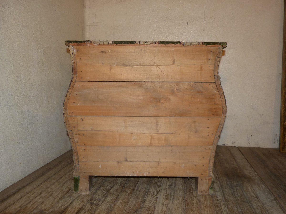 Rare 18th Louis XV Curved Wooden Chest Decorated With Bronzes-photo-1