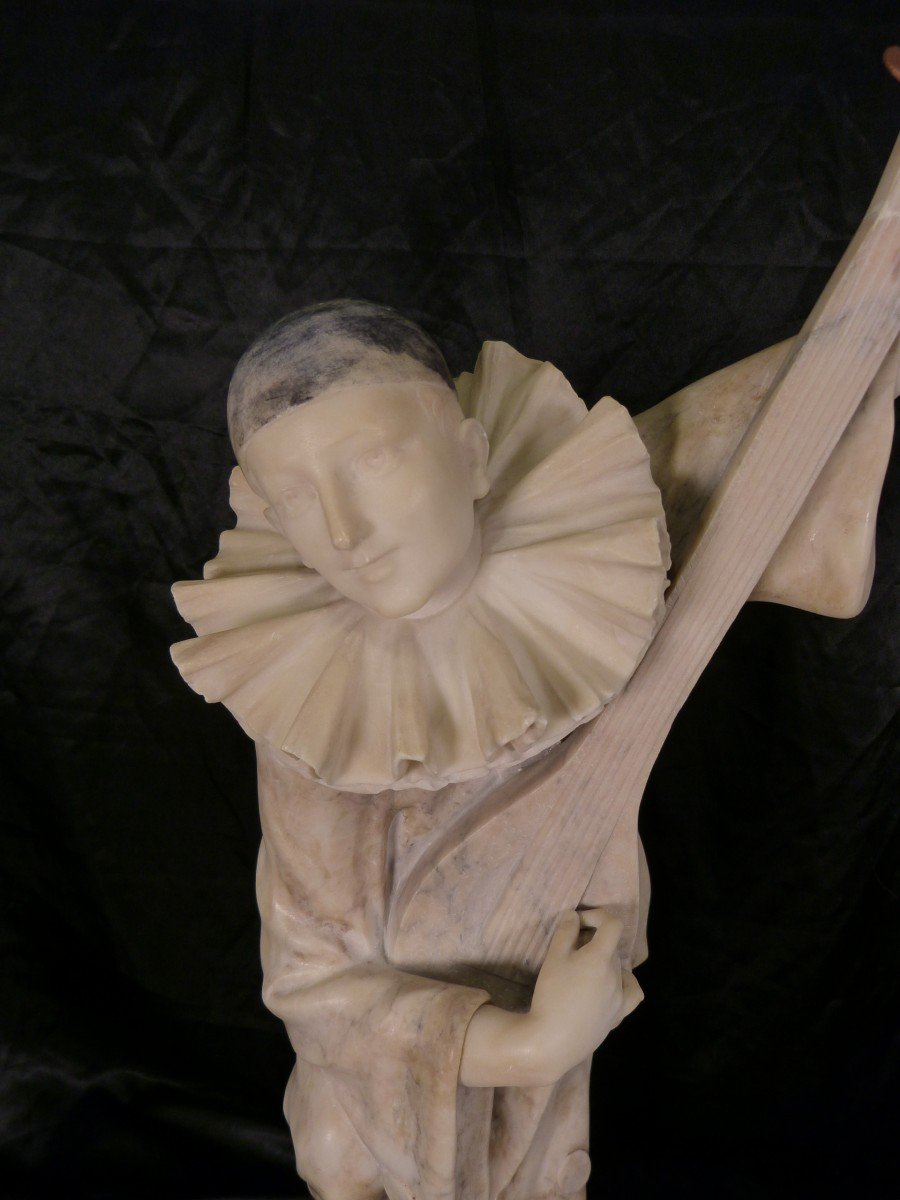 Alberto Saccardi Pierrot In Alabaster With Mandolin-photo-1