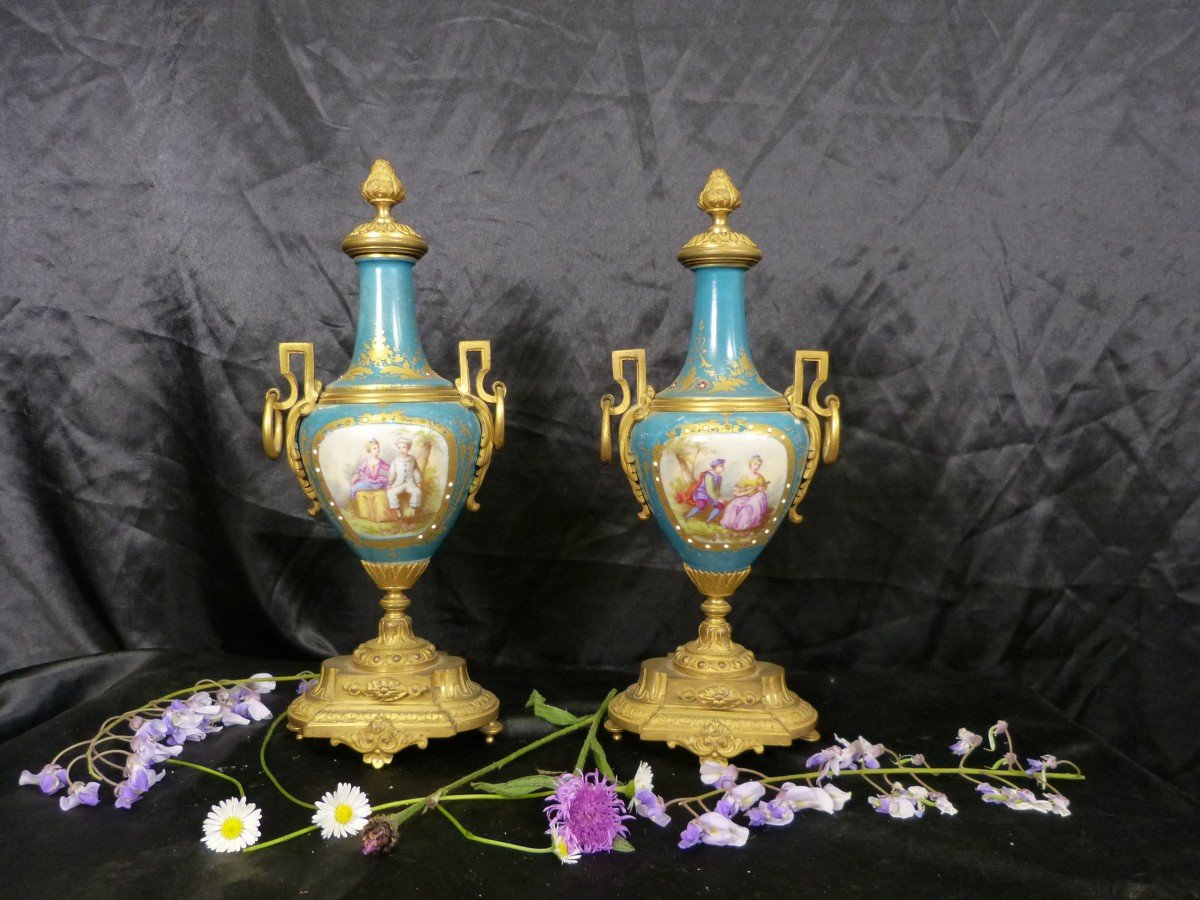 Sèvres Pair Of Cassolettes In Porcelain And Gilt Bronze Napoleon III