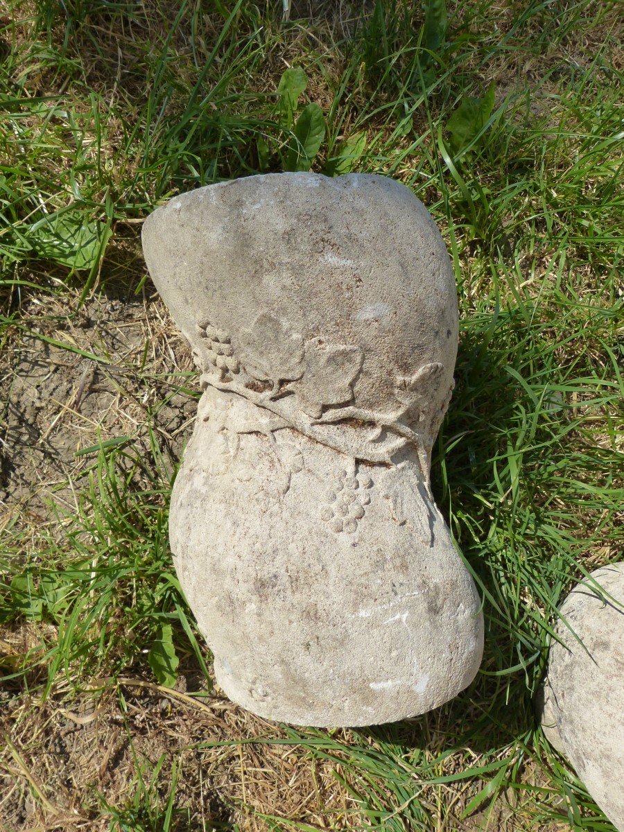 Pair Of Pedestals In Limestone Column Torso Vine Branches 18th-photo-2