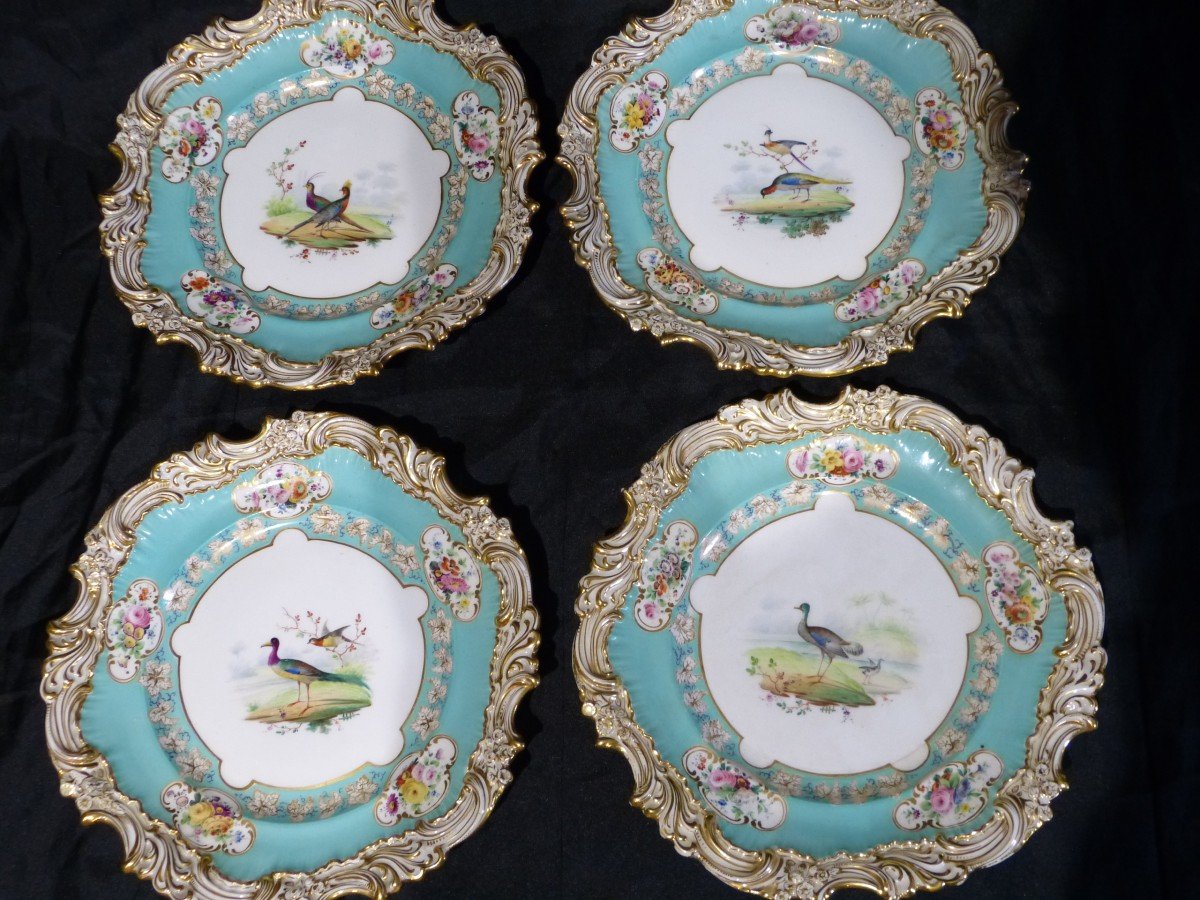 Service En Porcelaine Paris Sèvres 12 Assiettes Et Serviteur Décor Oiseaux Bleu Et Doré-photo-2