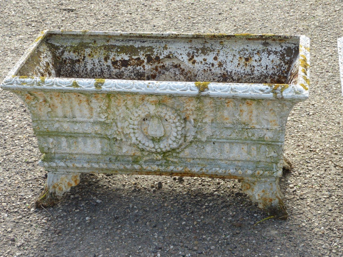 Pair Of Large 19th Century Cast Iron Planters-photo-7