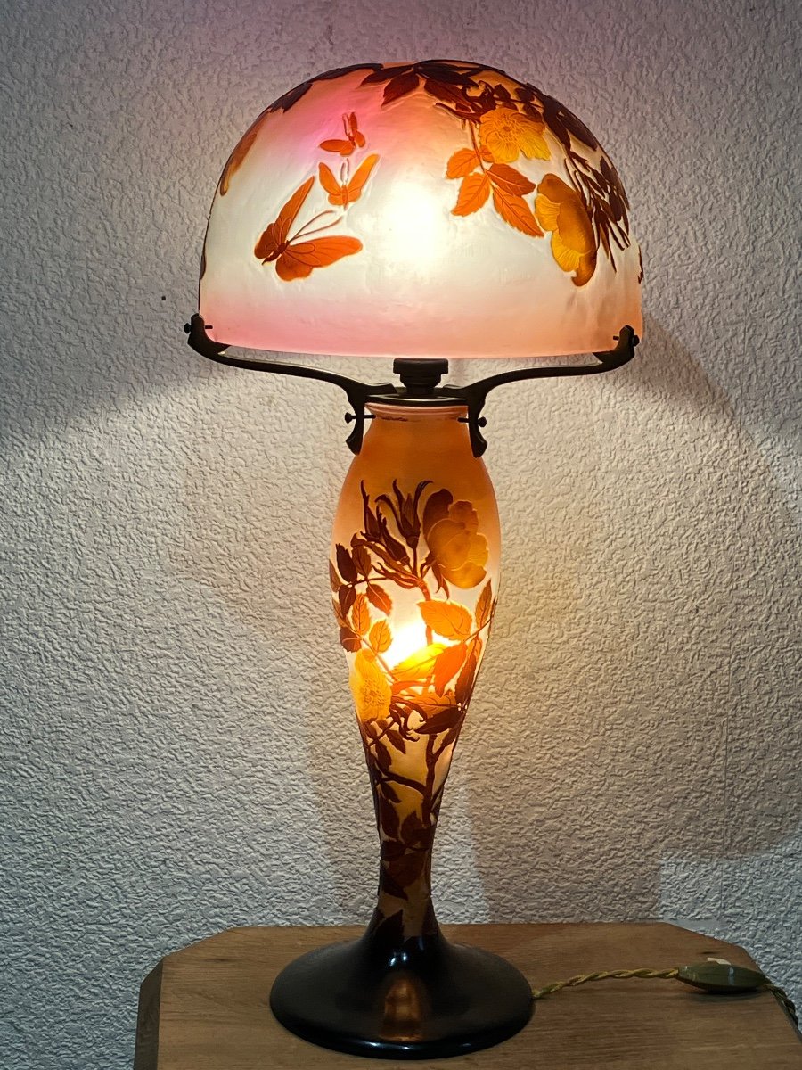 Émile Gallé Lampe Champignon Art Nouveau Vol De Papillons  Et Rosiers En Fleurs -photo-4