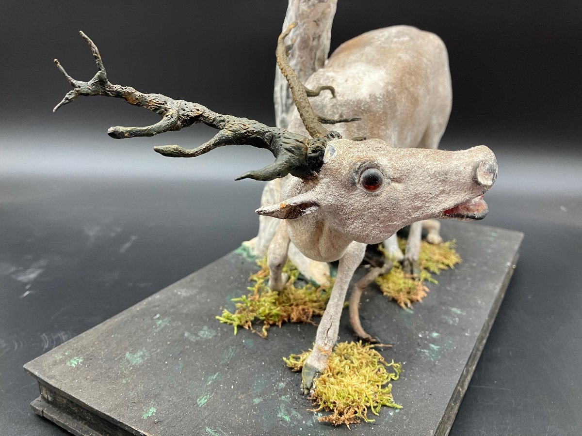 Workshop Model Small Sculpture In Composition On Base With Wheels Deer And Feline -photo-1