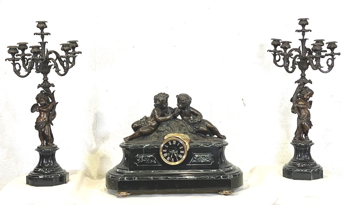 Garniture De Cheminée Pendule Et Paire De Candélabres Napoléon III Bronze Et Marbre Cherubins 