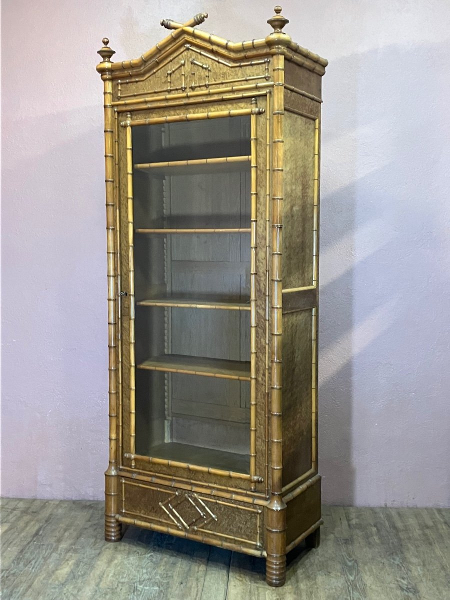 Bamboo Display Cabinet With One Door And One Drawer In Cherry And Speckled Maple -photo-3