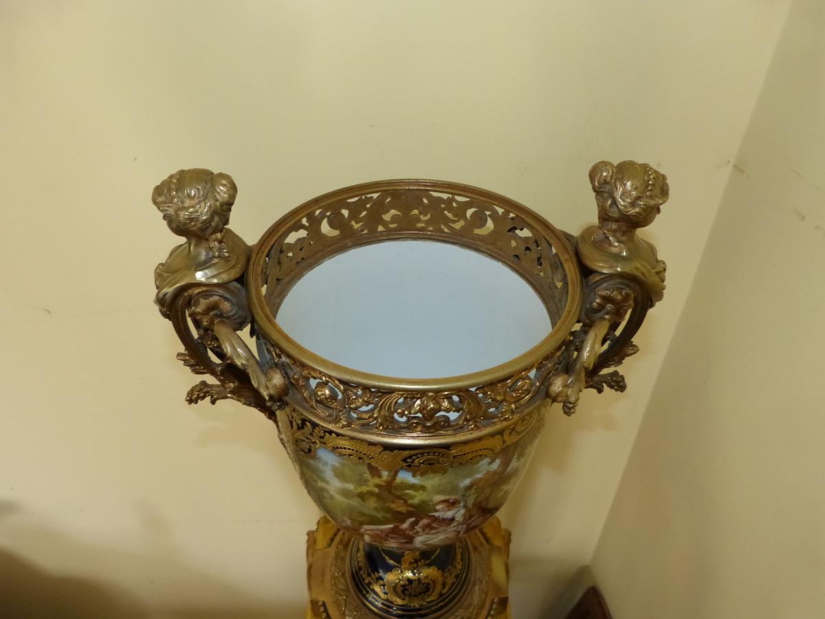 Grand Vase Porcelaine Napoléon 3 et Bronze Doré Style Sèvres-photo-1