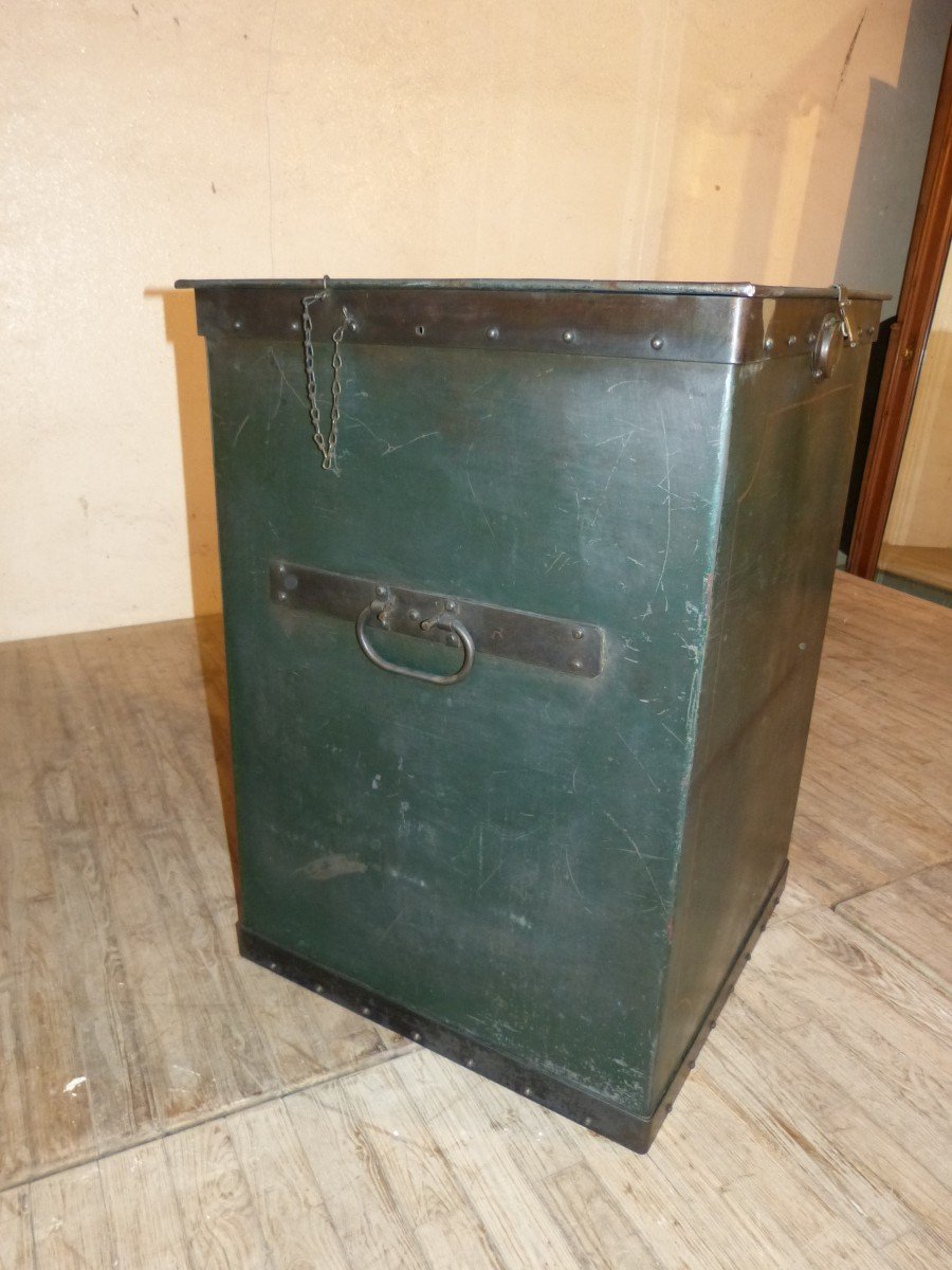 Riveted Lacquered Sheet Metal Workshop Chest-photo-2