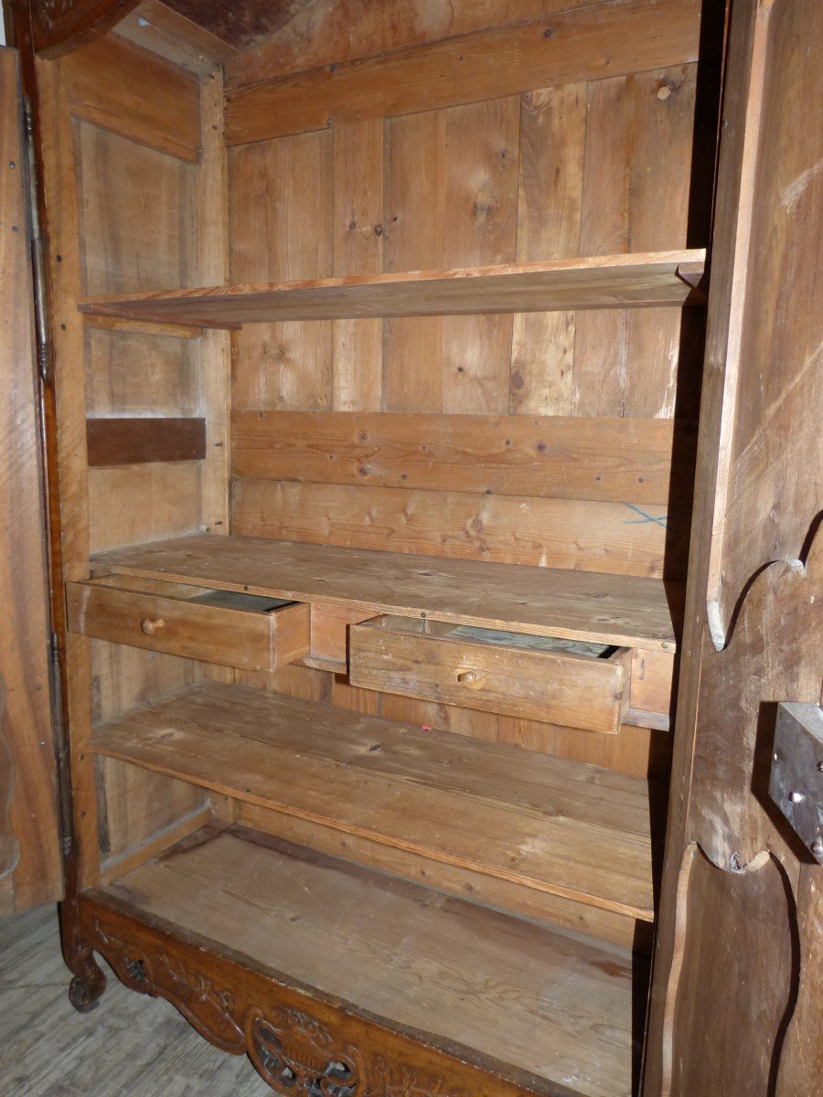 Beautiful Provencal Wardrobe In Walnut 18th-photo-6