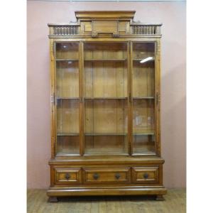 Collector's Showcase In Walnut 19th Cabinet Of Curiosities