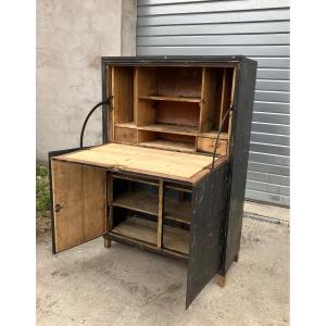 Secretary Trimmed With Iron Outside Industrial Workshop Style 