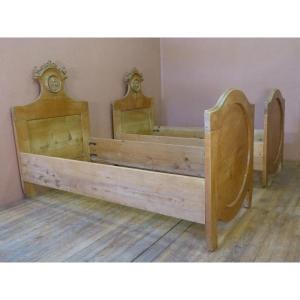 Pair Of Swiss Fir Beds Savoie Mountain 