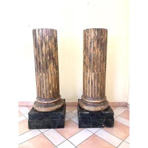 Important Pair Of Louis 16 Columns From The 18th Century In Lacquered And Gilded Wood 