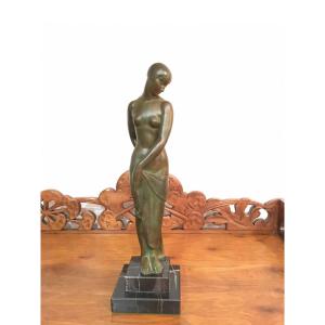 Fayral, Statue Art Deco , Baigneuse. Pierre Le Faguays