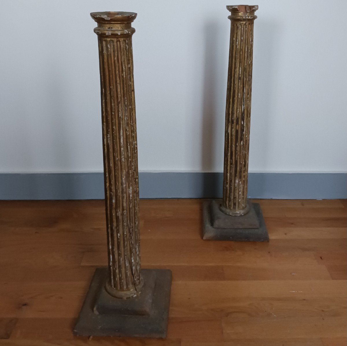 XVIIIe siècle - paire de colonnes ou sellettes néoclassiques - décor cannelé - bois doré - gaine-photo-4