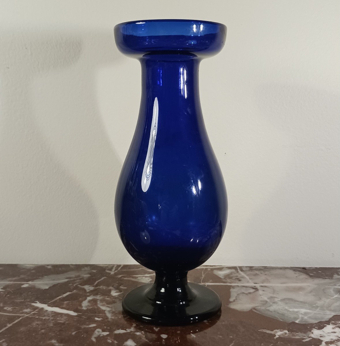 Fin du XVIIIe siècle - vase à jacinthes - forme balustre sur piédouche Louis XVI - verre bleu soufflé -photo-3