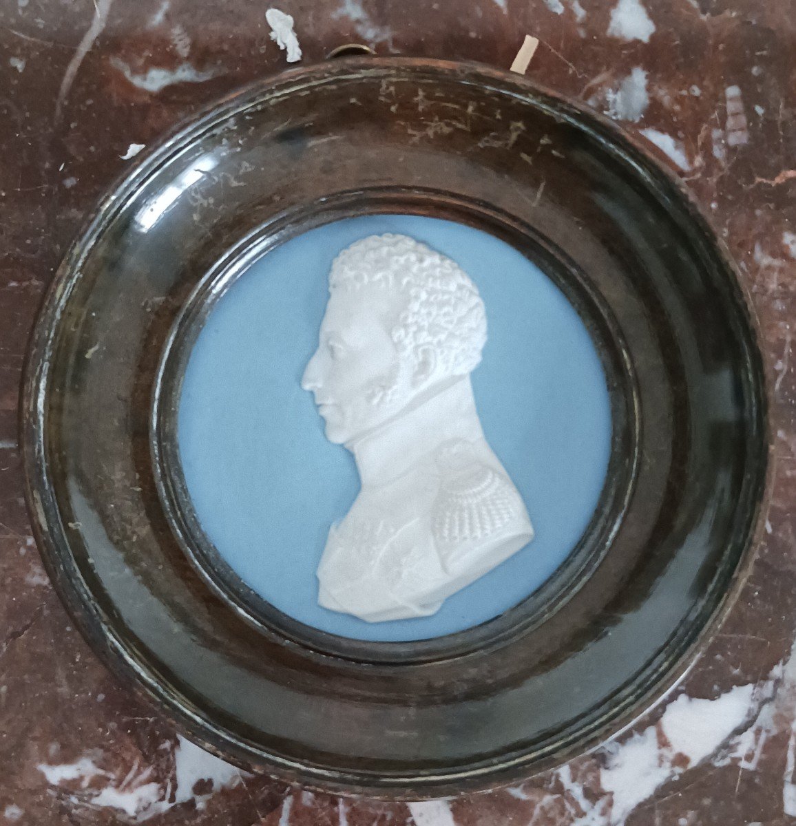 Manufacture Of Sèvres For The Duke Of Doudeauville - Biscuit Medallion With The Profile Of The Duke Of Angoulême-photo-1