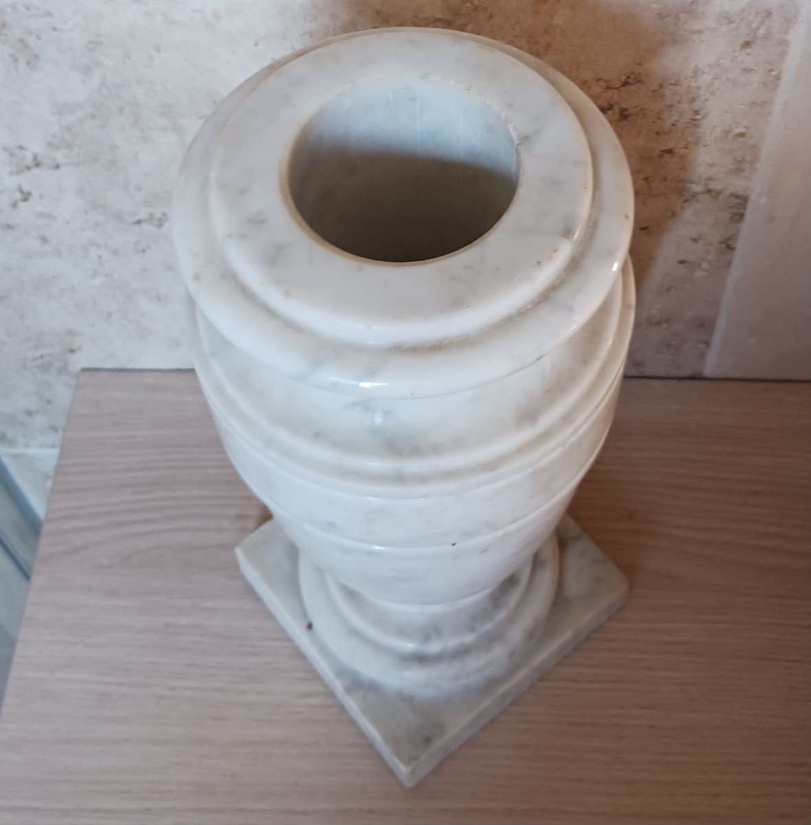 Modern Italian Work - Very Large Baluster Vase - White Calacatta Marble-photo-2