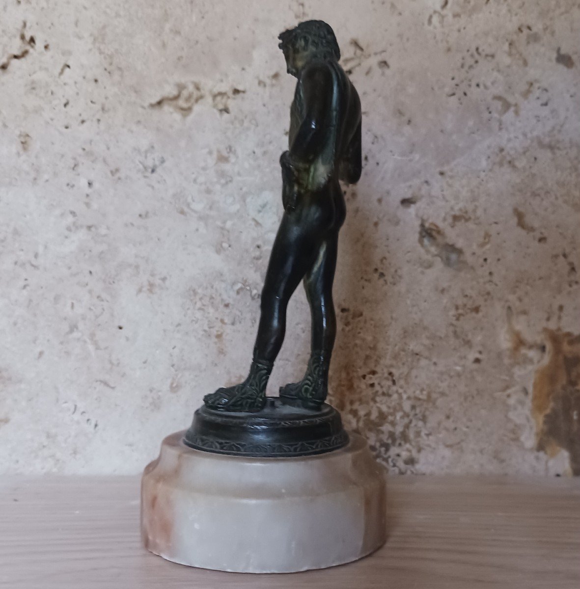 Small Antique Bronze - Souvenir Of The Grand Tour - Pompeian Narcissus - Bronze With Excavation Patina-photo-3