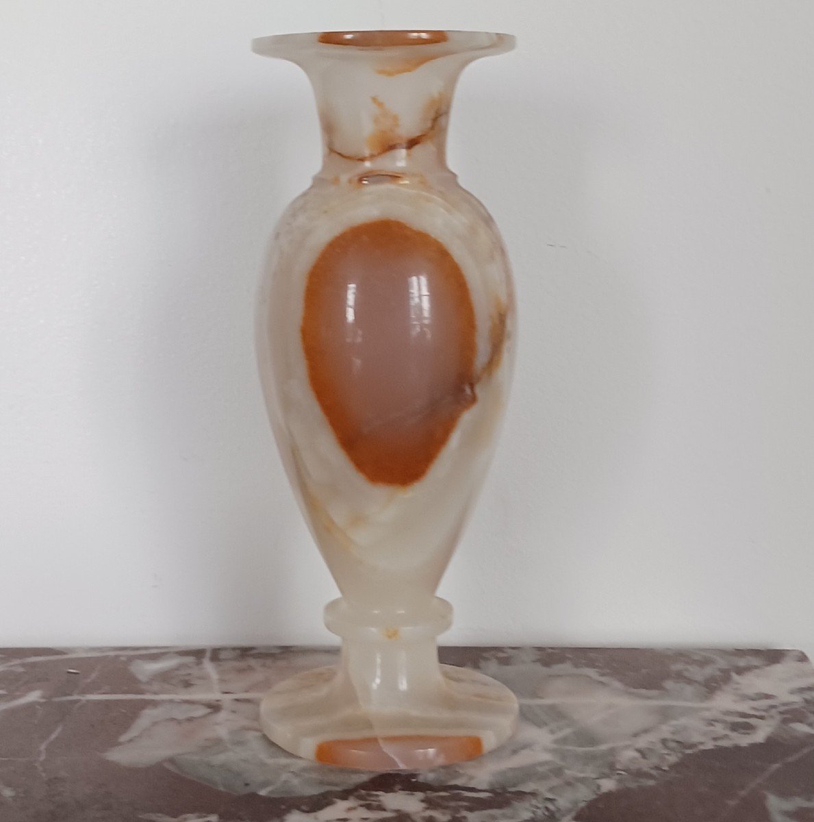 Intéressant vase balustre - albâtre ou onyx rubané tourné - travail moderne