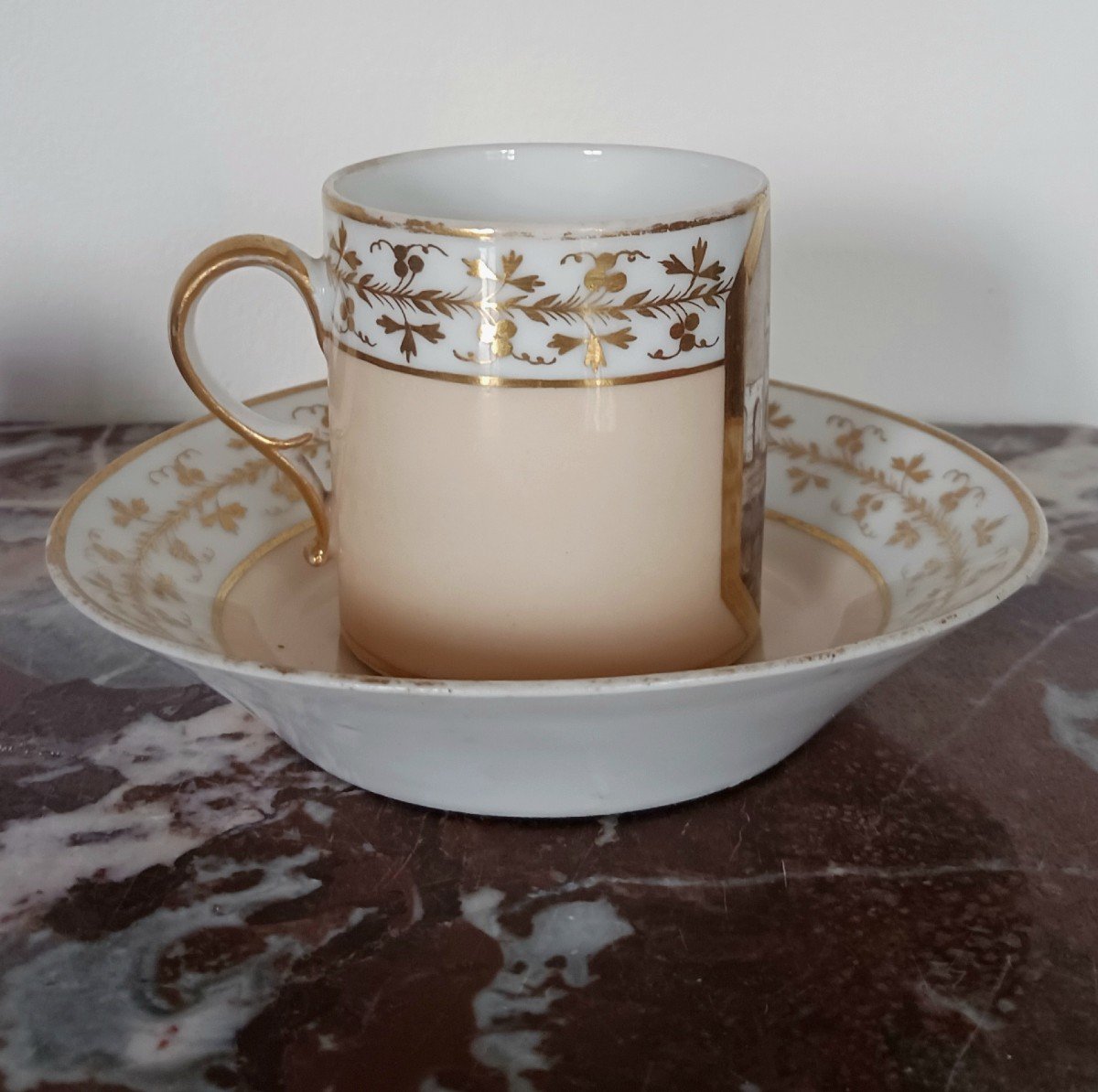 Manufacture de Locré - tasse litron et soucoupe - décor de grisaille et fond nankin - vers 1800-photo-3