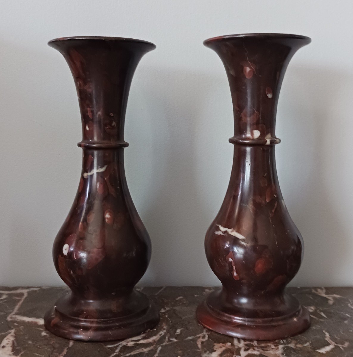 Late 19th Century - Pair Of Baluster Vases In Griotte Marble -photo-3