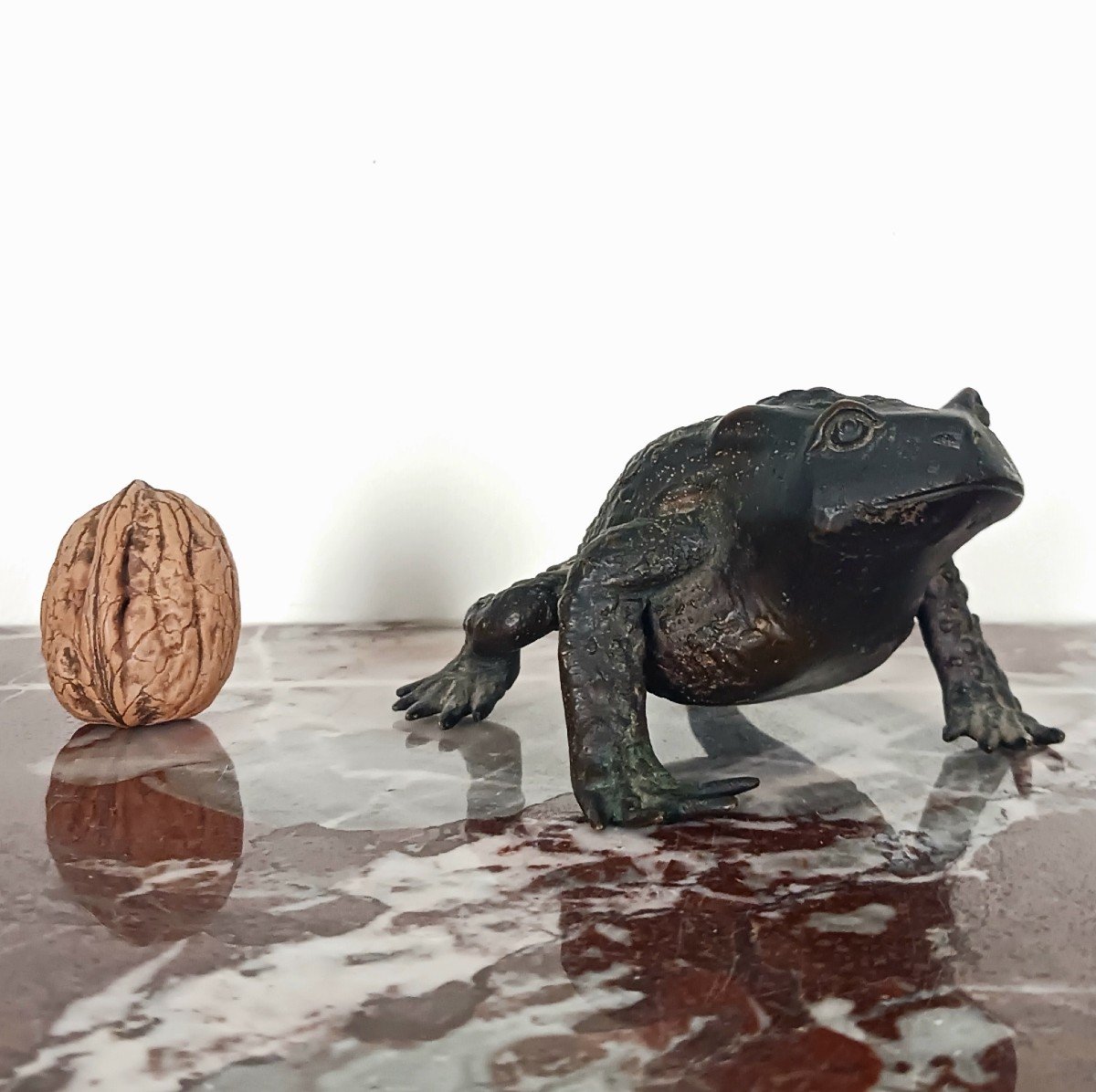 Kunstkammer - crapaud en bronze patiné - genre de Padoue à la Renaissance