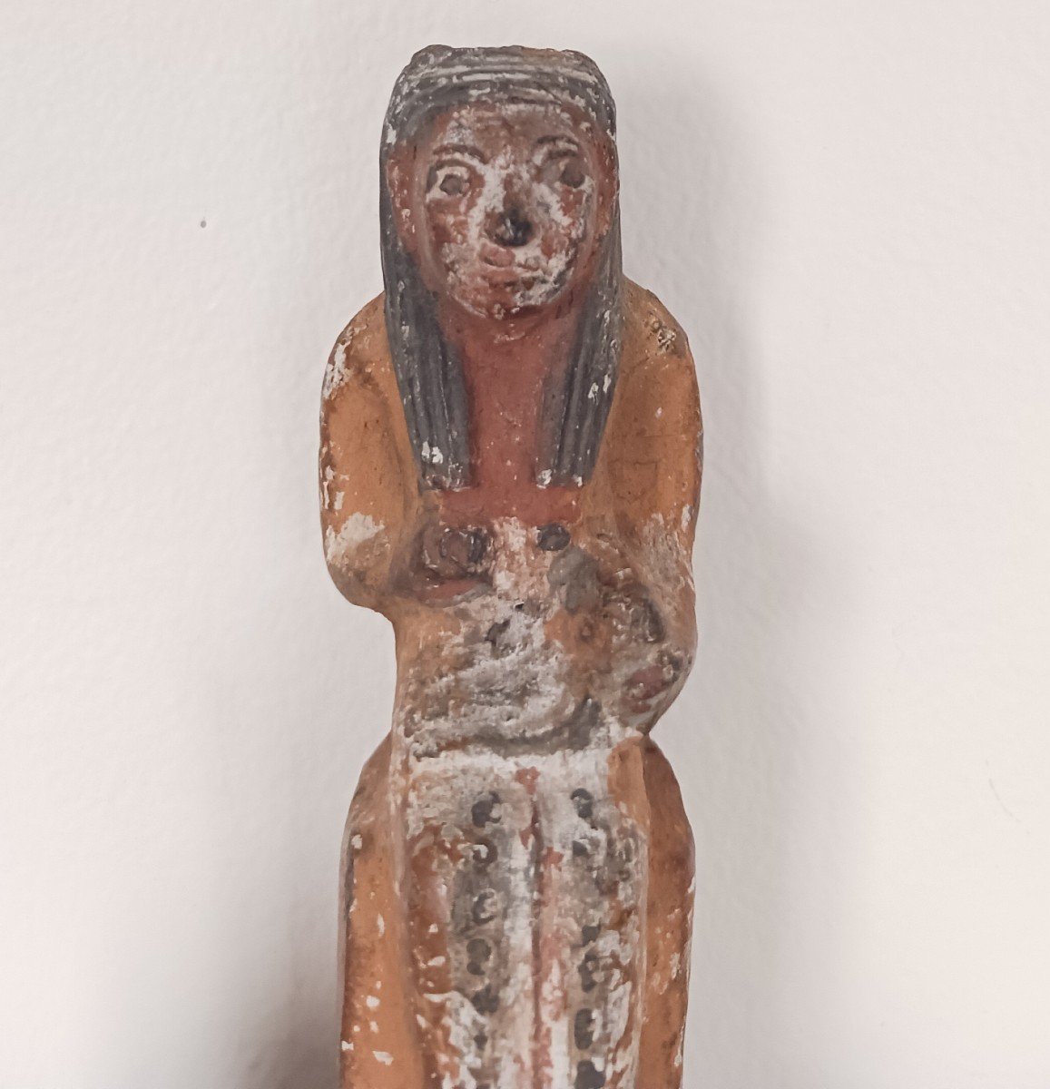 Ancient Egypt - Polychrome Statuette Of Isis Breastfeeding - Anticomania-photo-1