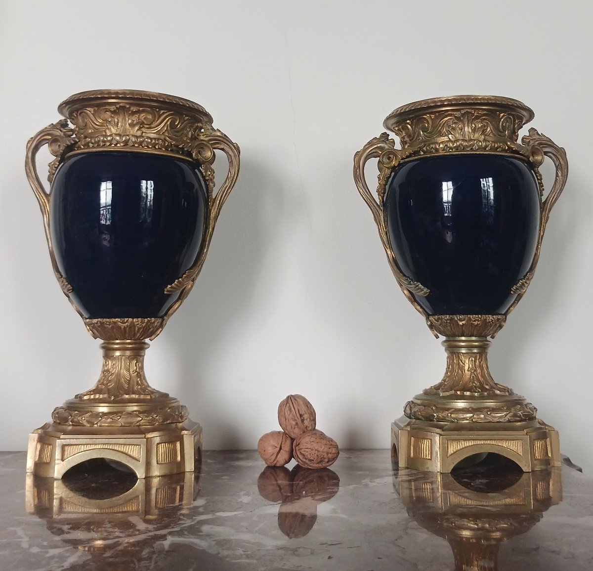 France, Napoleon III Period - Pair Of Large Mounted Vases - Gilt Bronze And Porcelain 