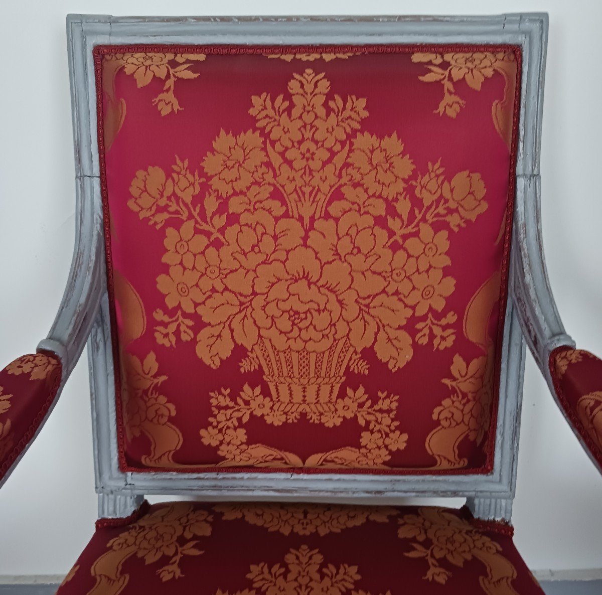 Paris, Louis XVI Period - Queen's Armchair - Lacquered Wood, Lelièvre Silk-photo-4