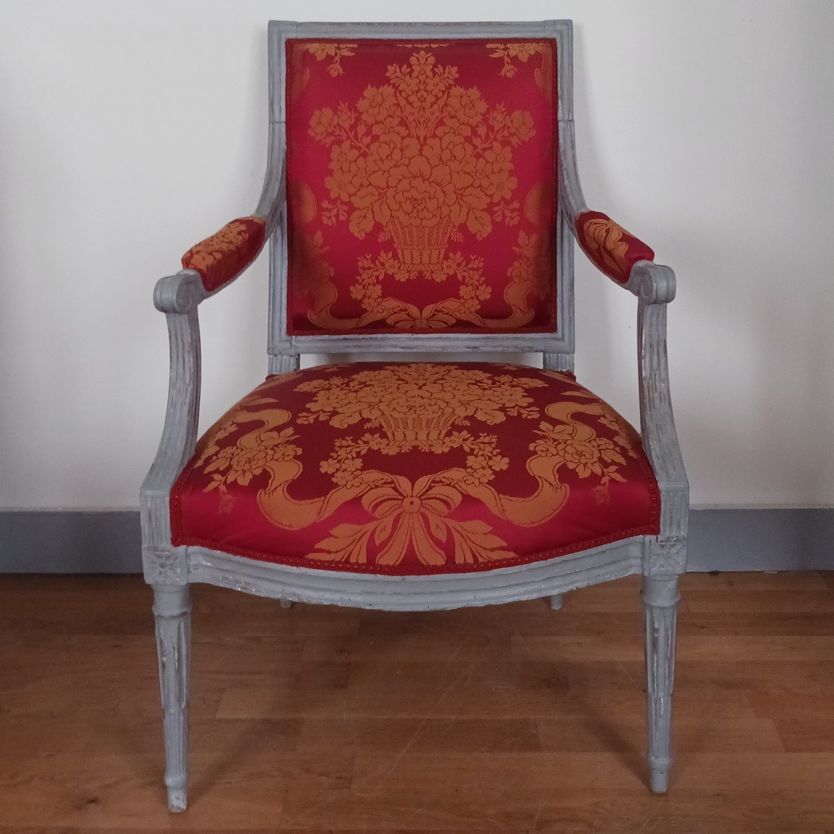 Paris, Louis XVI Period - Queen's Armchair - Lacquered Wood, Lelièvre Silk-photo-6