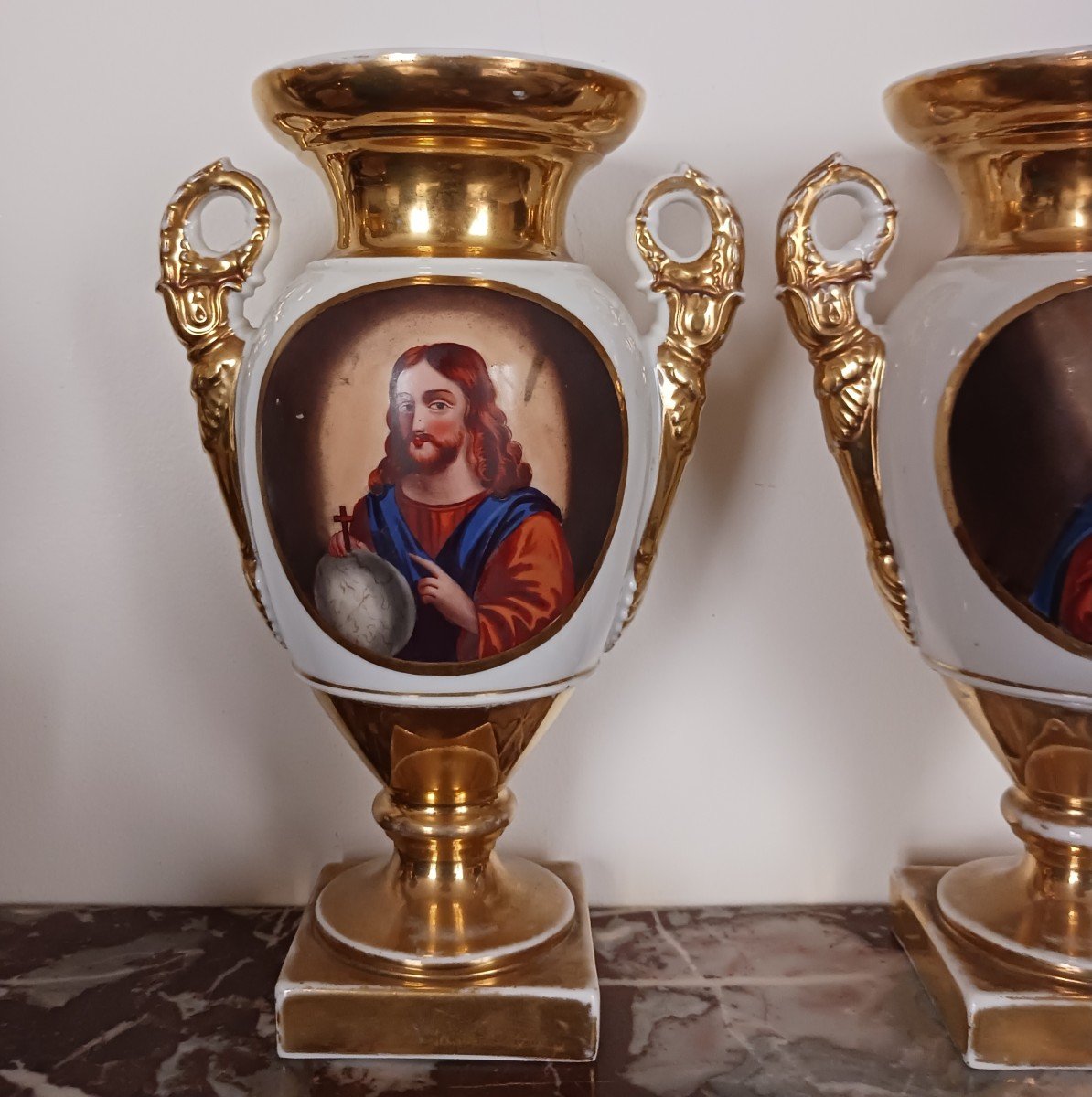 Paris, époque Restauration, Louis-Philippe - paire de vases en porcelaine - religiosa-photo-2