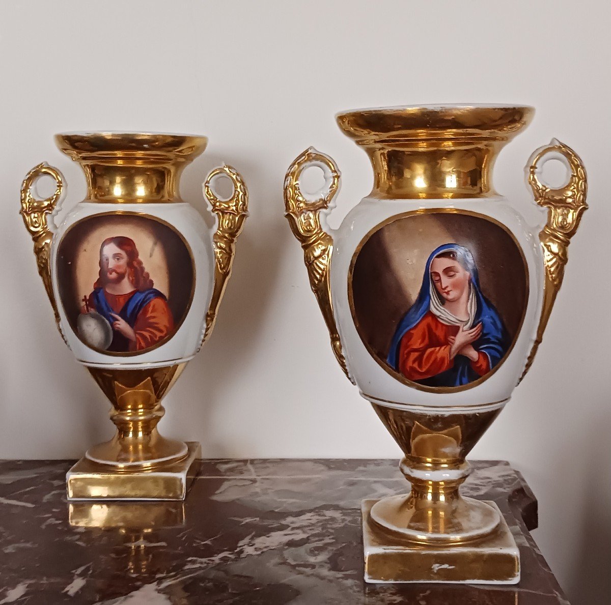 Paris, époque Restauration, Louis-Philippe - paire de vases en porcelaine - religiosa-photo-4