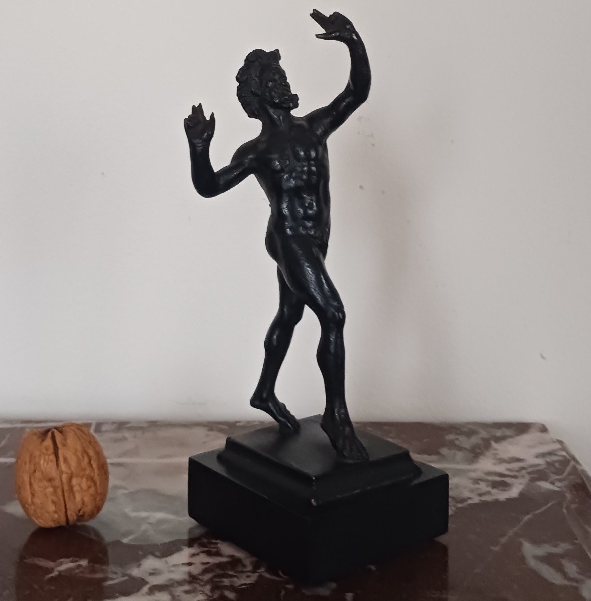 Souvenir du Grand Tour - petit bronze à l'antique - faune dansant pompéien