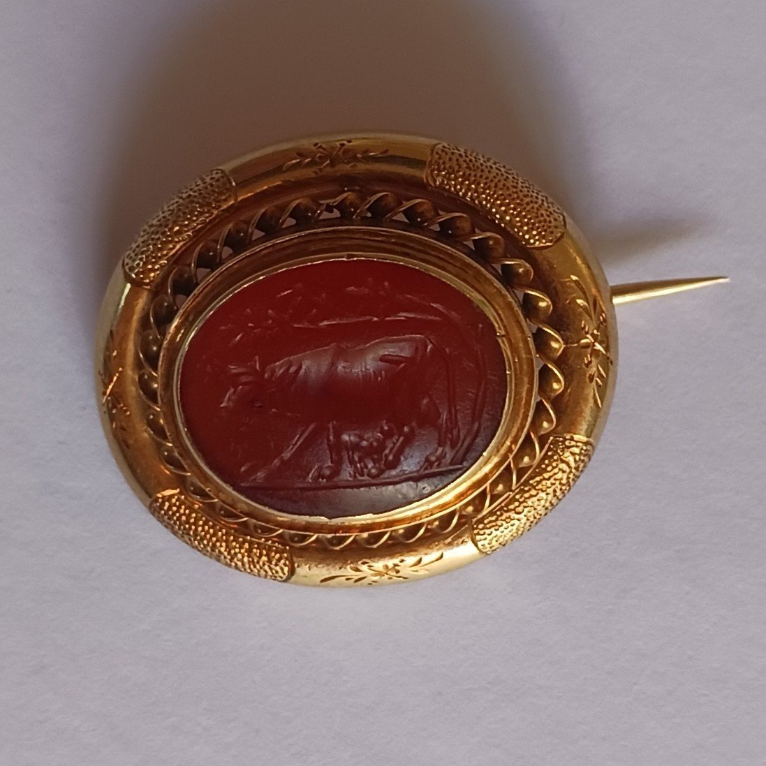 Ancient Rome, Circa 1st Century - Carnelian Intaglio - 19th Century Gold Brooch Setting-photo-1