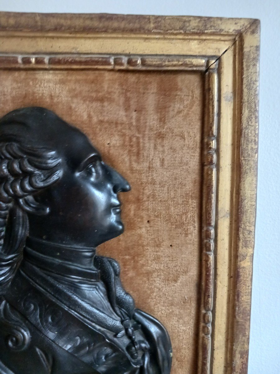 Duvivier, In The Style - Large Bronze Profile Of A Young Louis XVI - Gilded Wooden Frame-photo-4