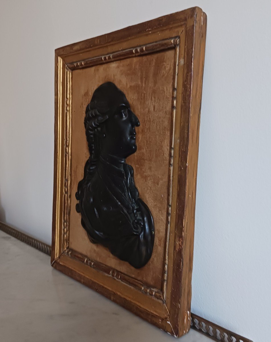 Duvivier, In The Style - Large Bronze Profile Of A Young Louis XVI - Gilded Wooden Frame-photo-7