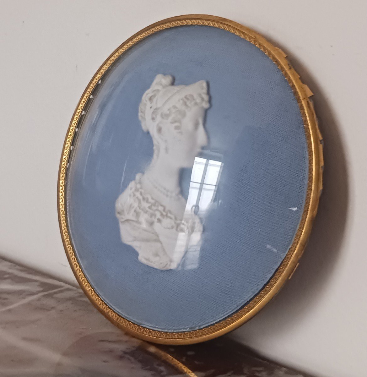 Manufacture Royale de Sèvres - profil en camée de la duchesse d'Angoulême circa 1820-photo-3