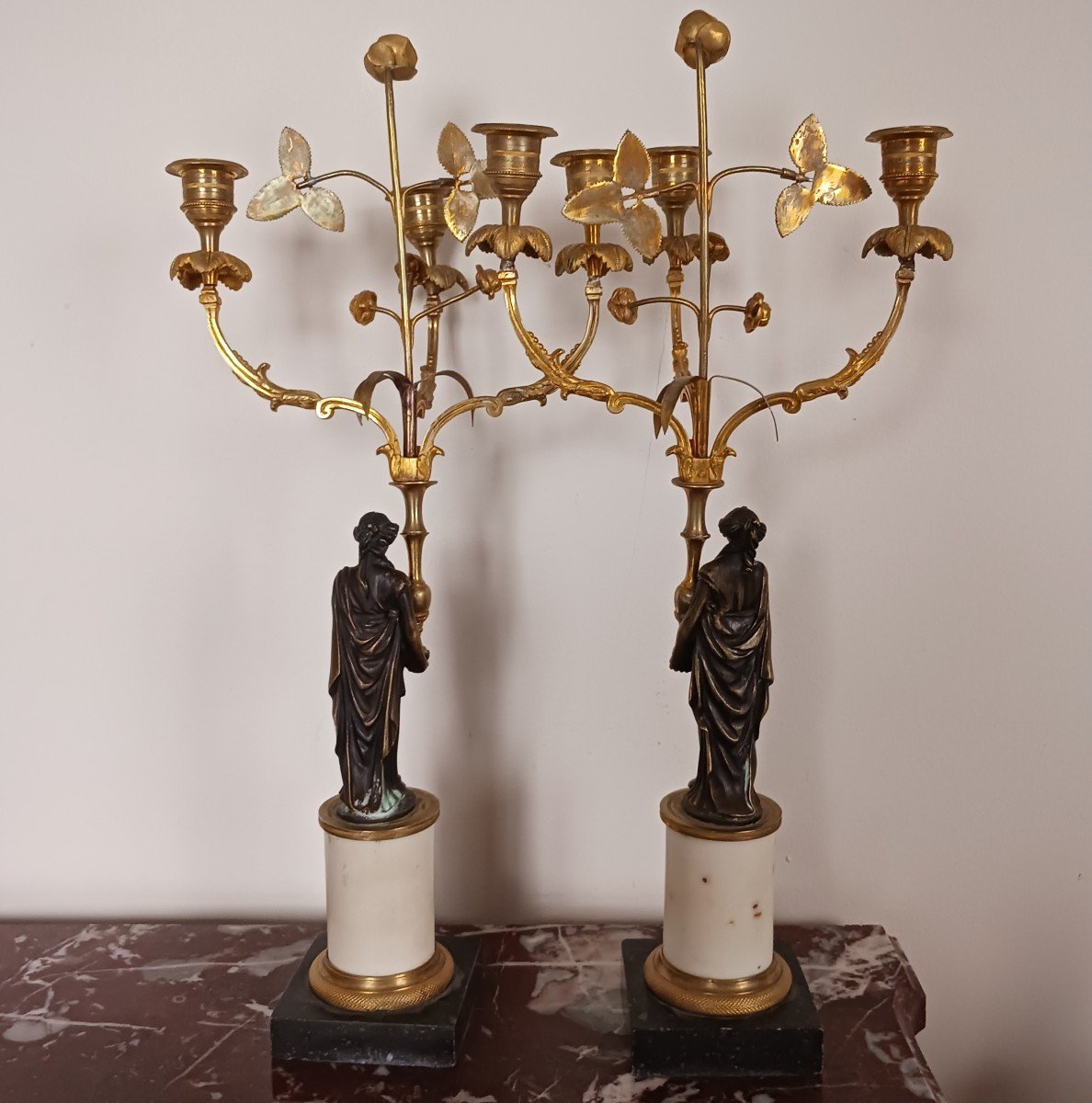 France, vers 1800 - paire de candélabres à trois lumières en marbre et bronze doré-photo-5