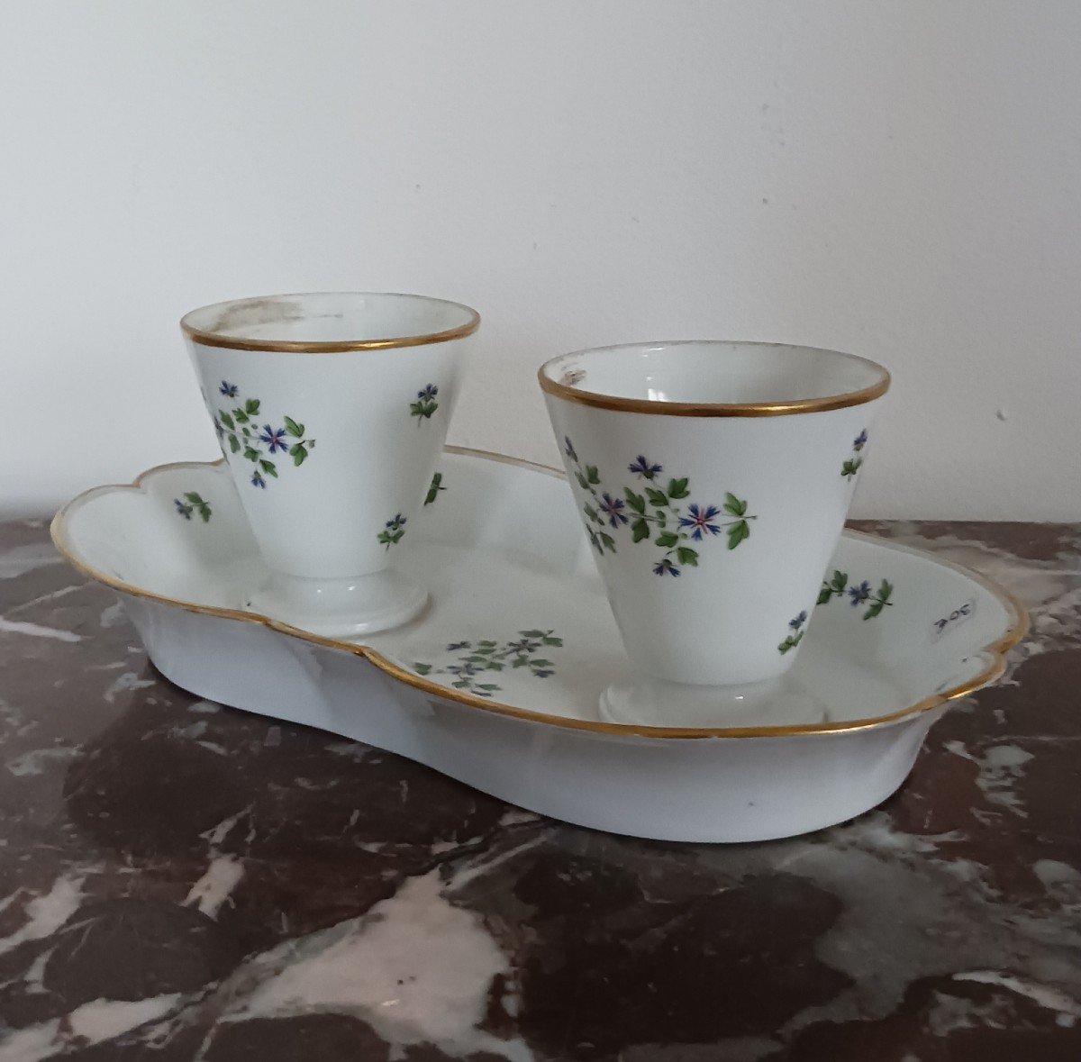 Dihl et Guérhard - confiturier double en porcelaine, décor aux barbaux, circa 1800