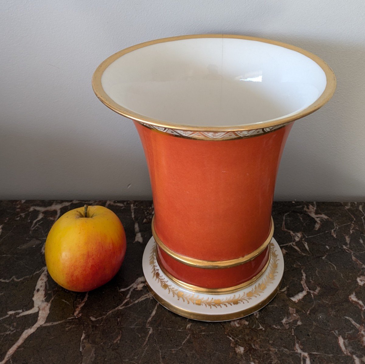 Paris, vers 1800 - vase jasmin ou cache pot, fond corail - Consulat, Empire -photo-3