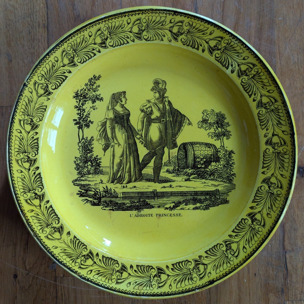 Montereau vers 1825-1833 - 6 assiettes à dessert en faïence fine - décor historiciste-photo-4