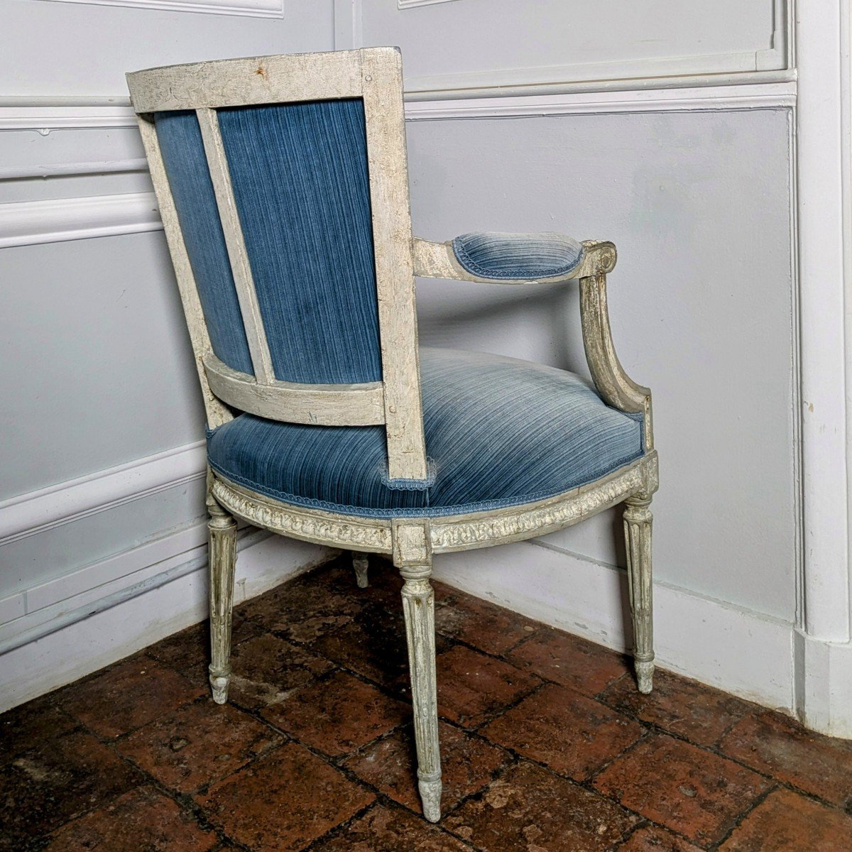 Fauteuil en cabriolet d'époque Louis XVI - bois laqué et velours jaspé-photo-3