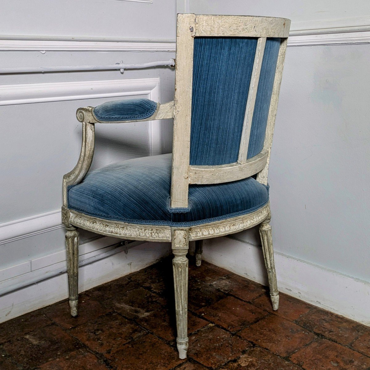 Fauteuil en cabriolet d'époque Louis XVI - bois laqué et velours jaspé-photo-4