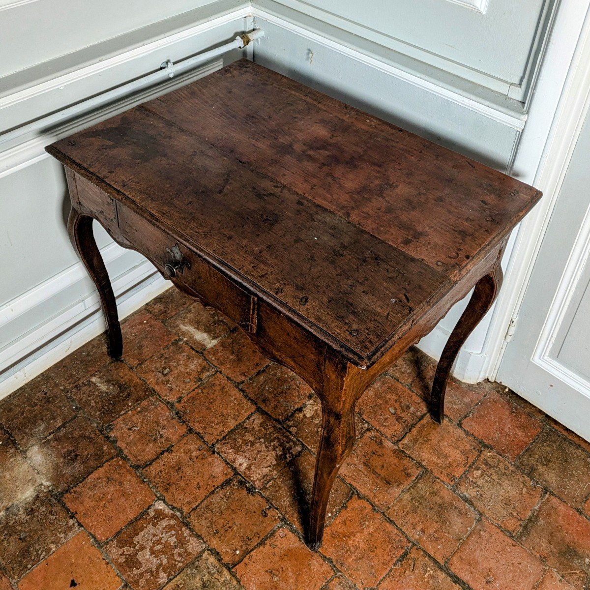 France, époque Louis XV - table en noyer à un tiroir-photo-3