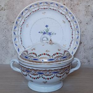 Manufacture de Locré - charmant bouillon couvert et son écuelle - porcelaine d'époque Louis XVI