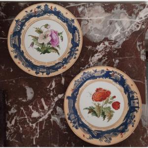 Paris, époque Restauration, Louis Philippe - paire d'assiettes à dessert - porcelaine
